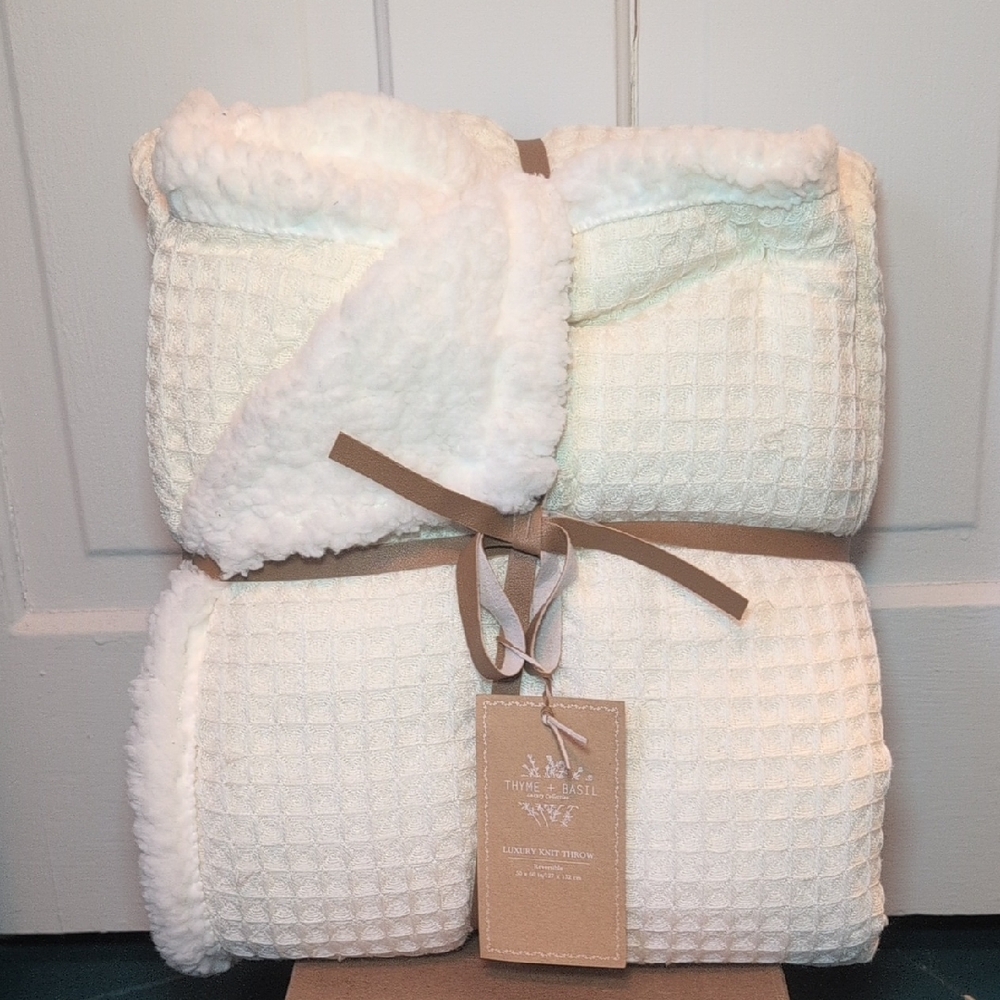 Soft Cream Sherpa Throw Blanket
